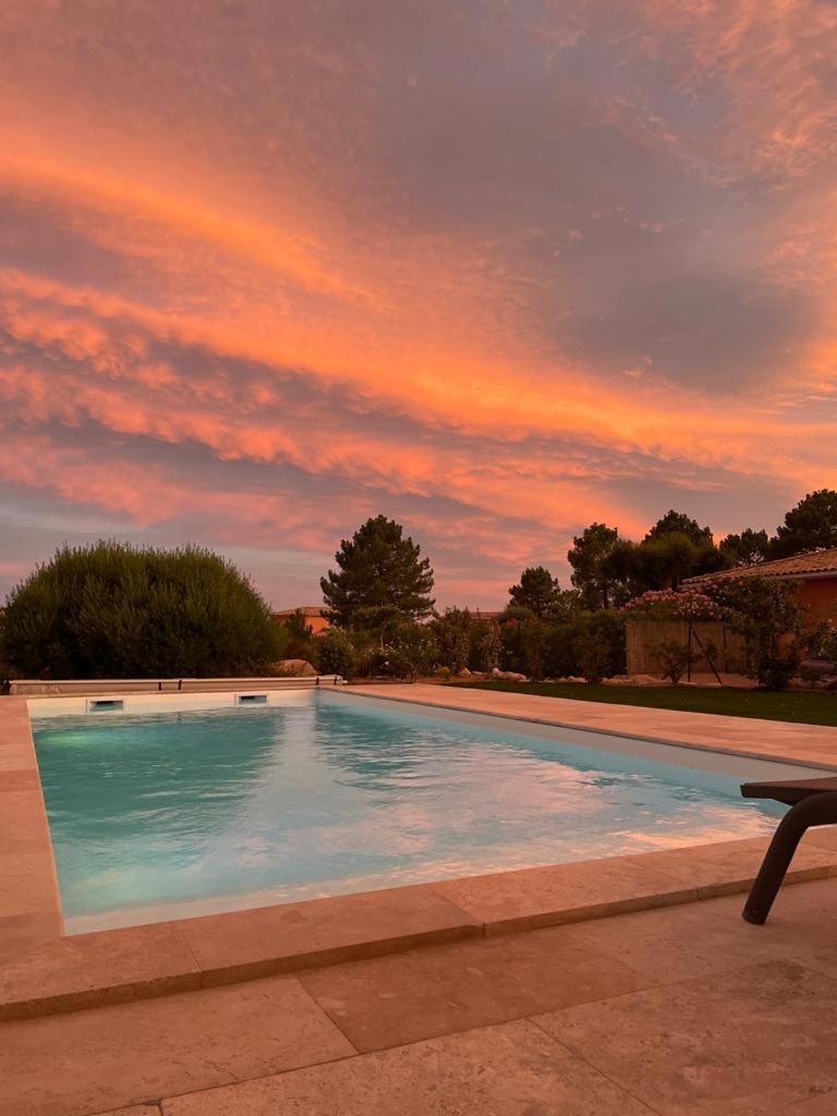 Villa Chez Geraldine Piscine Chauffee, Proche Plage Et Riviere Леччи Экстерьер фото